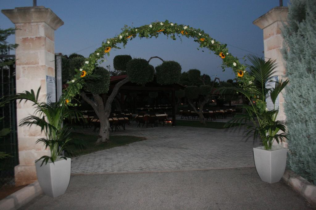 Villaggio Turistico Malibuu Manduria Exterior foto