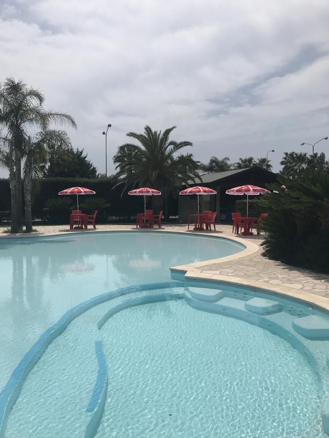 Villaggio Turistico Malibuu Manduria Exterior foto